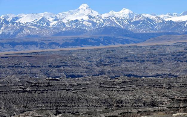 4月5日，西藏阿里札達(dá)土林?！±盍?攝